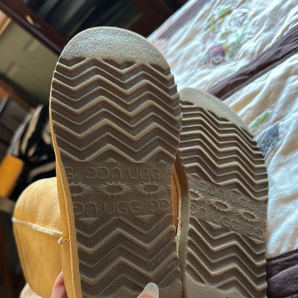 UGG Classic Chestnut Sheepskin Boots women’s size 6 - Picture 9 of 9